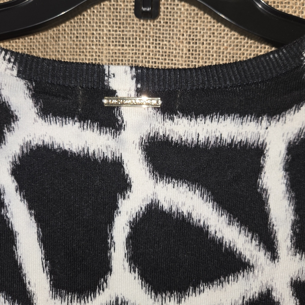 NWOT Michael Kors Black and White Patterned Long Sleeve Sweater Dress Size L - Picture 12 of 12